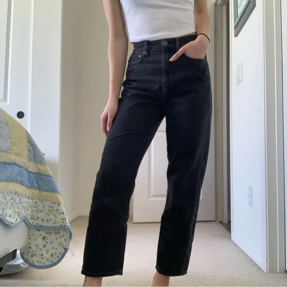 American Eagle high rise straight leg jeans - Picture 7 of 7
